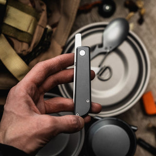 The Samla Compact Sheepsfoot Pocket Knife