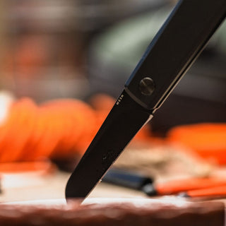 The Samla Compact Sheepsfoot Pocket Knife