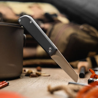 The Samla Compact Sheepsfoot Pocket Knife